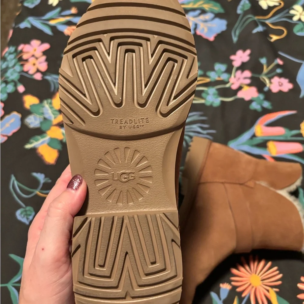 Treadlite by Ugg Boots - Picture 5 of 6
